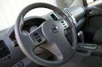 Nissan Frontier Crew Cab 4x4 2012 года